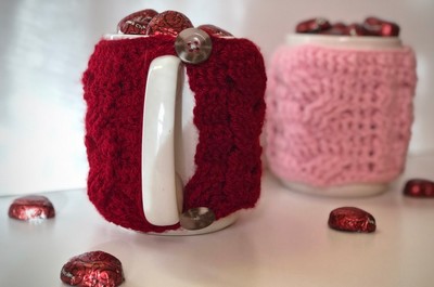 Easy Cabled Mug Cozy Free Pattern