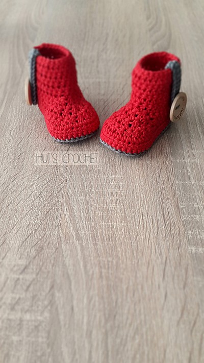 Hut's Amore Baby Booties Crochet Pattern