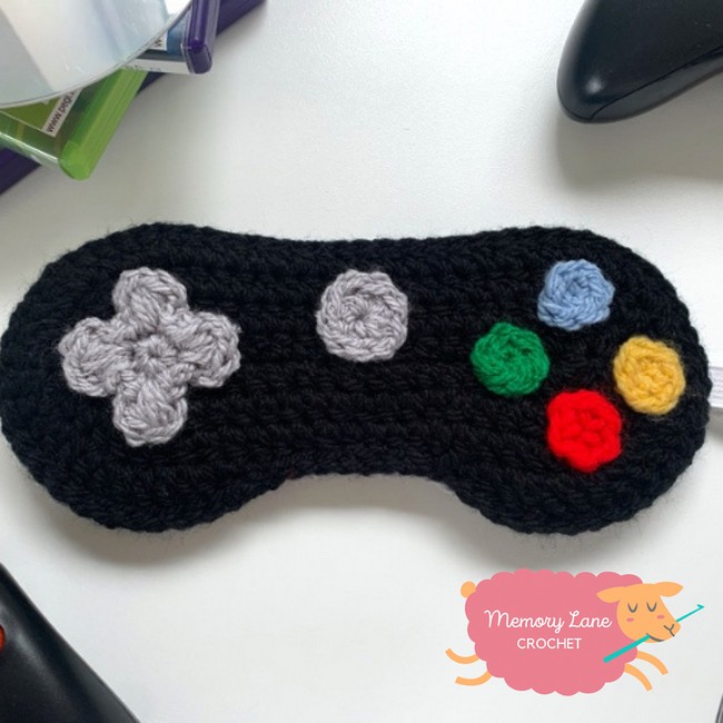 Gamer eye mask