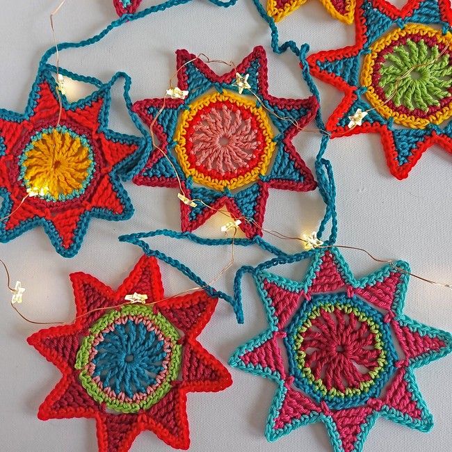 Festive Star Garland