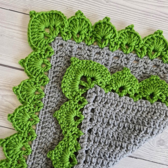 Leaf Stitch Border