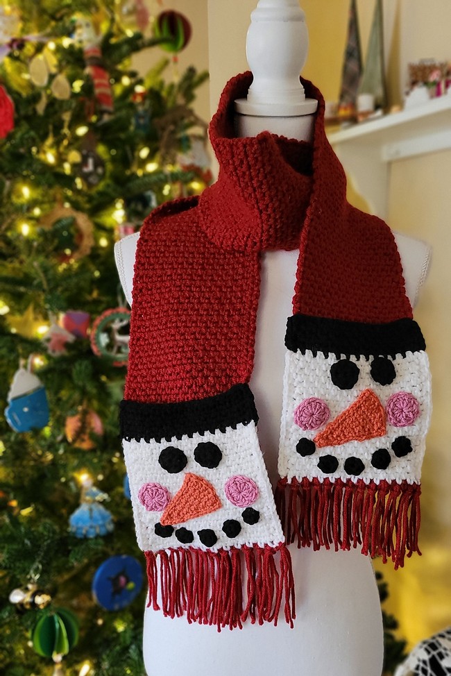 Snowman Pocket Scarf