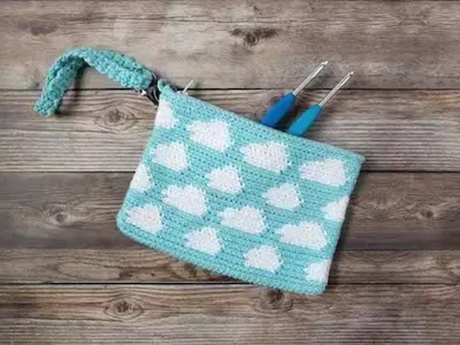 Cloud Clutch Crochet Pattern