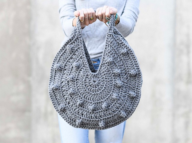 Crochet Bobbles Circle Tote Pattern