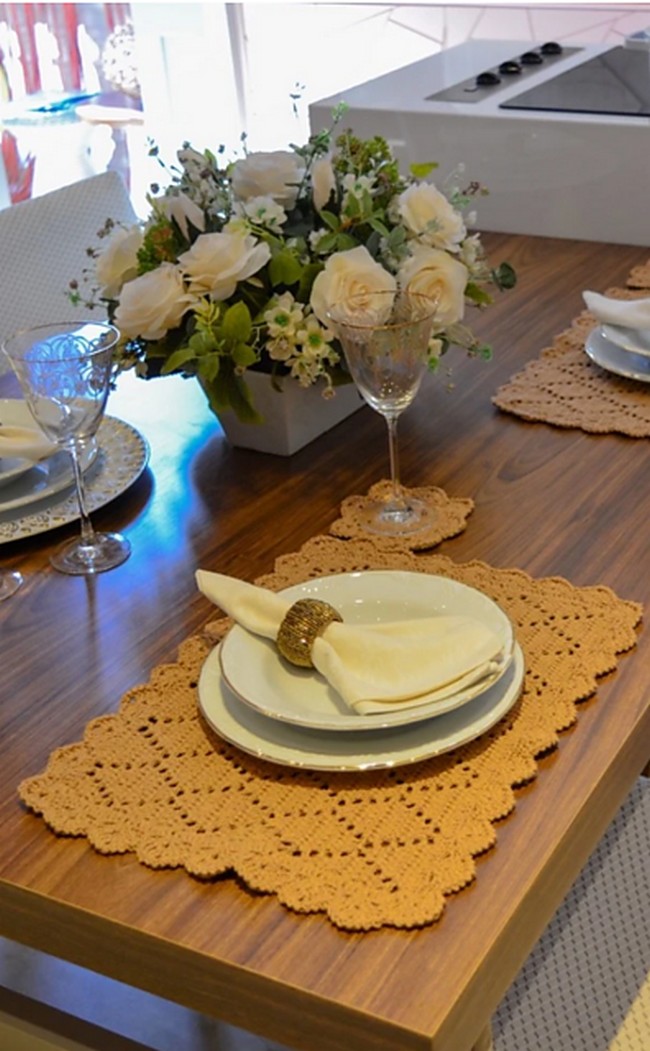 Crochet Chestnut Placemats Pattern