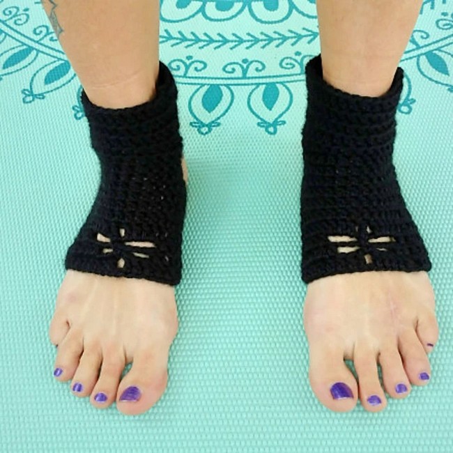 Crochet Dragonfly Yoga Socks Pattern