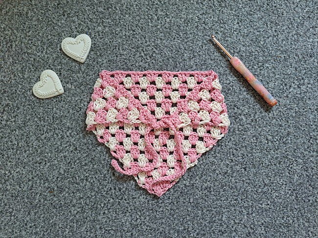 Crochet Easy Cottagecore Bandana Pattern