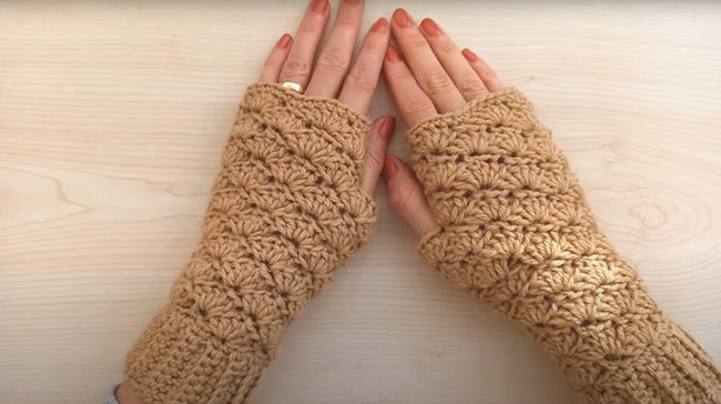 Crochet Fingerless Gloves with Shell Stitch