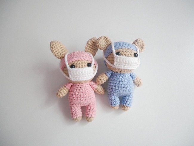 Crochet Frontline Hero Bear And Bunny Keychain Pattern