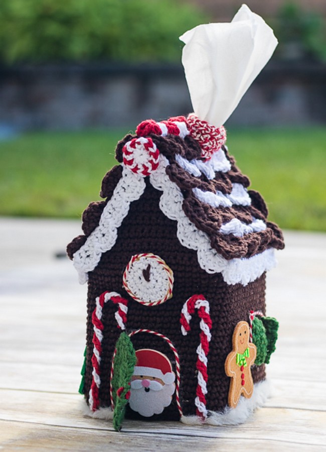 Crochet Gingerbread House Tissue Box Cover Pattern 