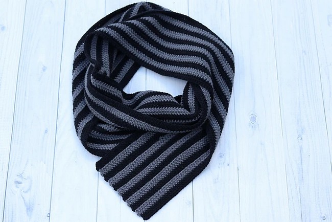 Crochet Men's Thermal Scarf Pattern