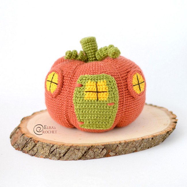 Crochet Pumpkin House Pattern