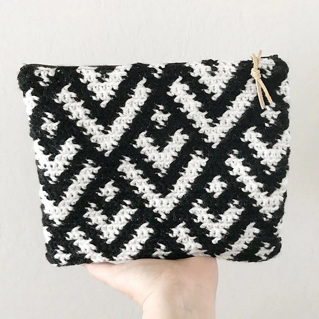 Crochet The Landry Pouch Pattern