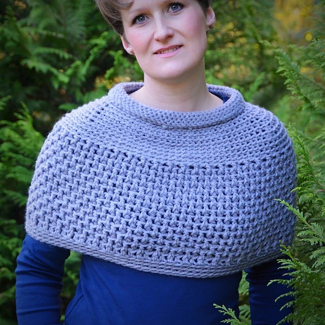 Crochet Vintage Grey Capelet Pattern