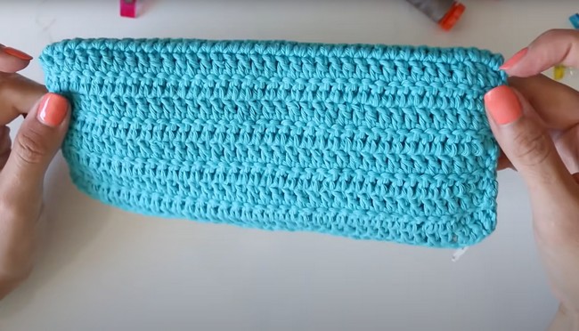 Crochet Zip Pouch Tutorial