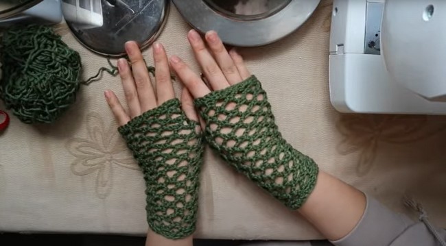 How To Make Fishnet Fingerless Gloves