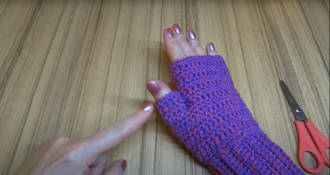 Simple Crochet Fingerless Gloves