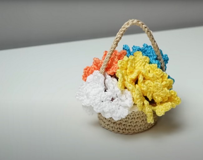 Crochet Flower Basket That Turns Into Coasters