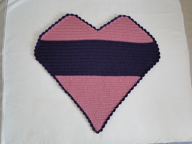 Crochet Heart Baby Blanket Pattern