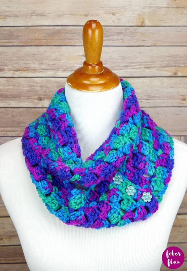 Crochet Joyful Jewels Button Scarf Pattern 