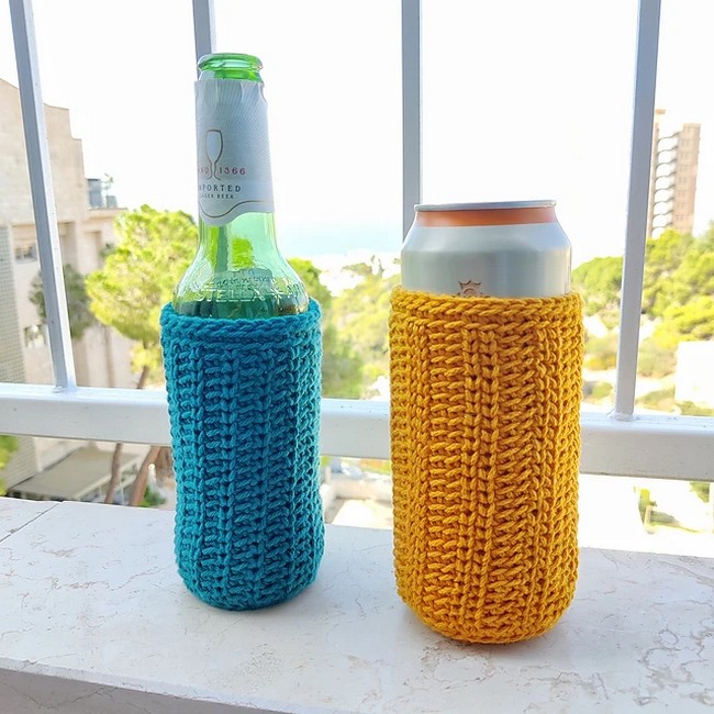 Crochet Knit-look Crochet Beer Cozy Pattern