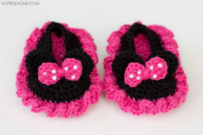 Crochet Minnie Mouse Baby Booties Pattern