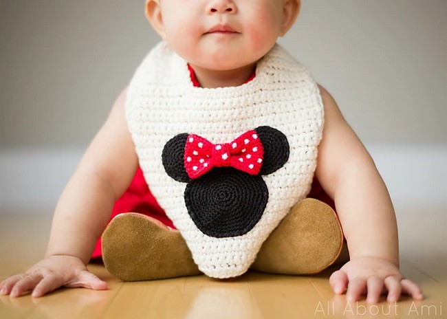 Crochet Minnie Mouse Basic Bib Pattern