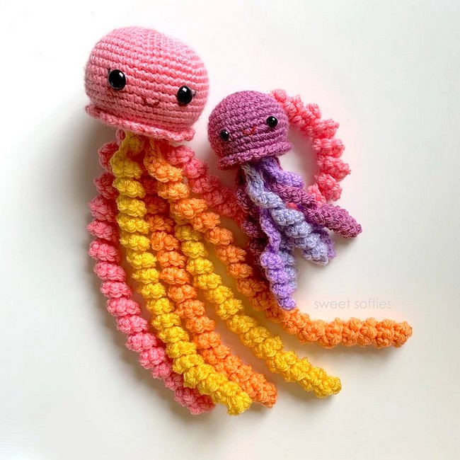 Crochet Mommy & Baby Jellyfish Pattern