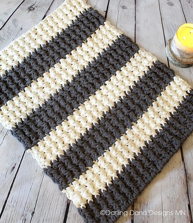 Crochet Plush Ribbed Bath Mat Pattern