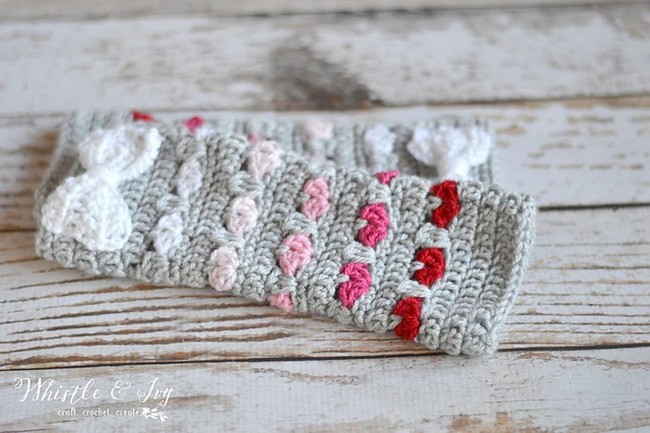 Crochet Puppy Love Heart Arm Warmers Pattern