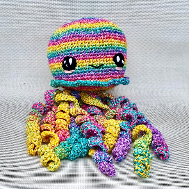 Crochet Rainbow Amigurumi Jellyfish Pattern