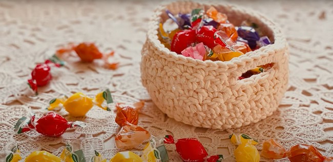 Easy Crochet Candy Bowl With Handles