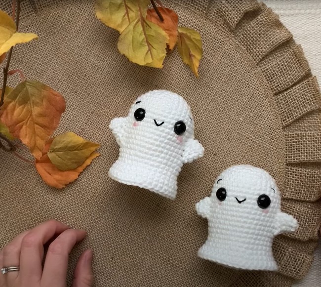 Easy Crochet Ghost Tutorial