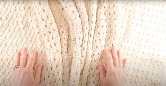 How To Crochet The French Buttercream Shawl