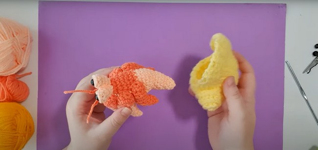 How to crochet a Hermit Crab