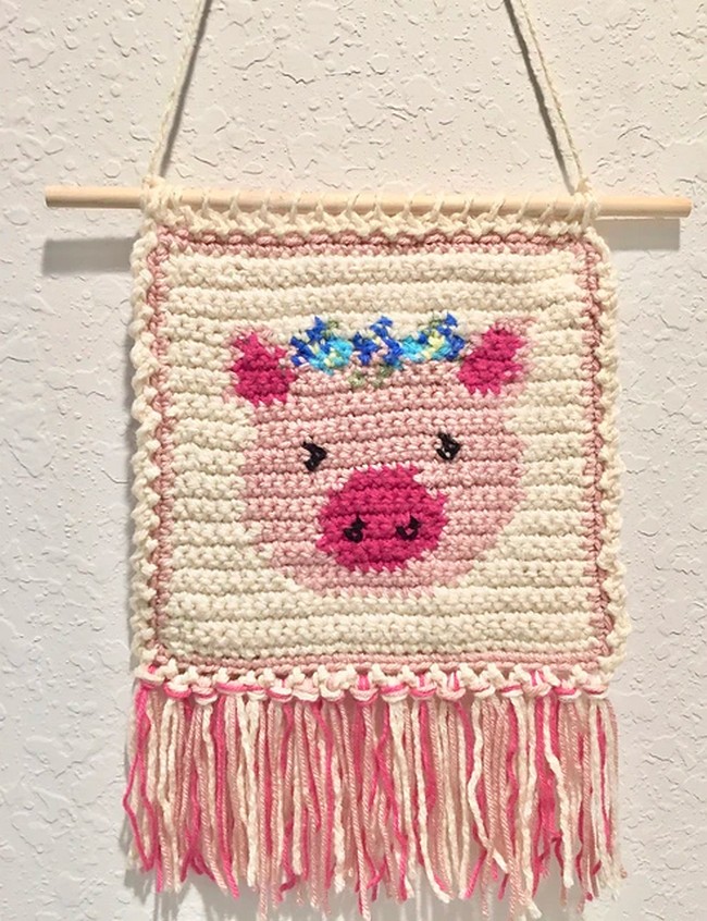 Pig Wall Hanging Tapestry Crochet Pattern