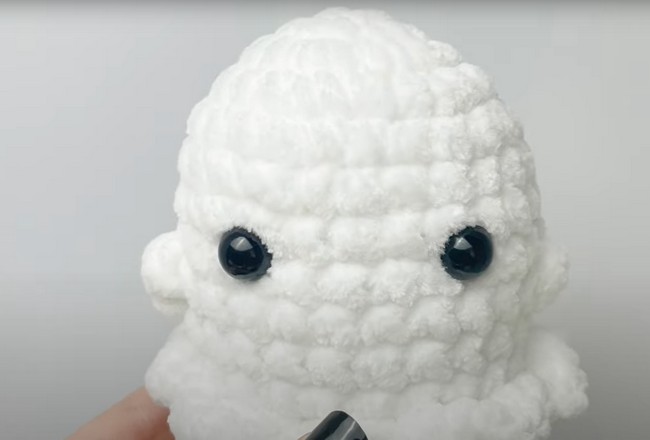 Quick No-Sew Crochet Ghost