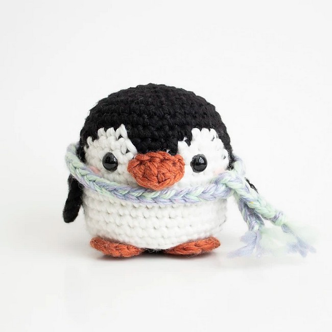 Crochet Amigurumi Cuddly Penguin Pattern