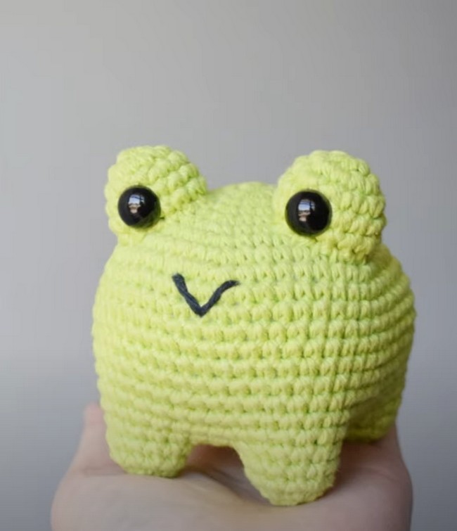 Crochet Amigurumi Frog 