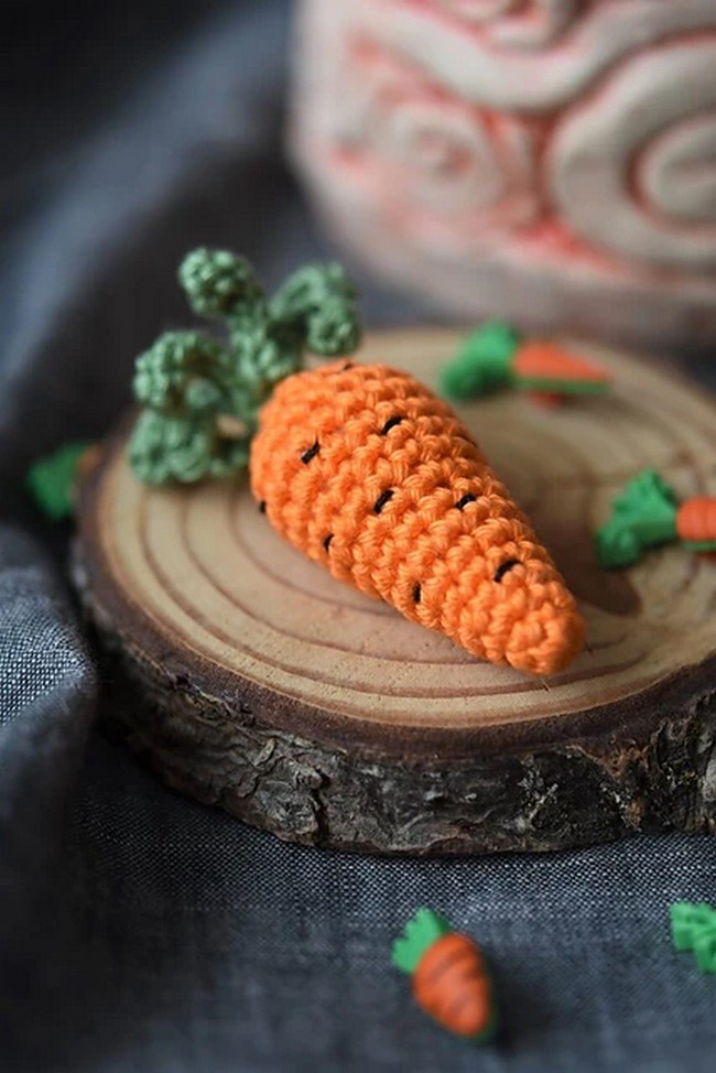 Crochet Amigurumi Mini Carrot Pattern