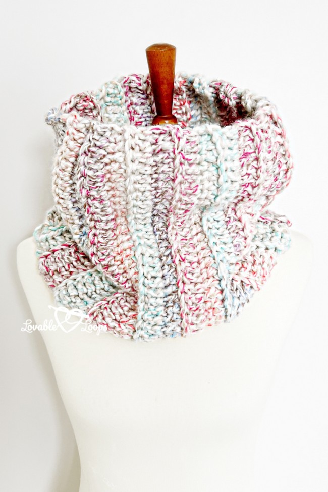 Crochet Beginner Cowl Pattern