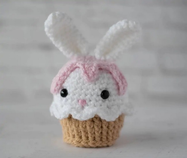 Crochet Cute Bunny Cupcake Pattern 