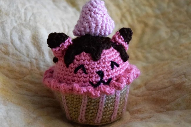 Crochet Cutie Cupcake Pattern