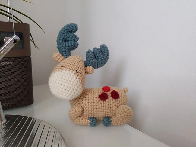 Crochet Den The Moose Pattern