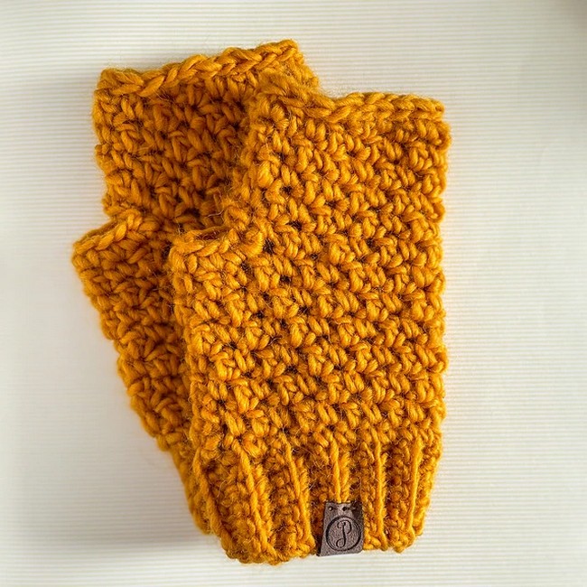 Crochet Dylan Hand Warmers Pattern