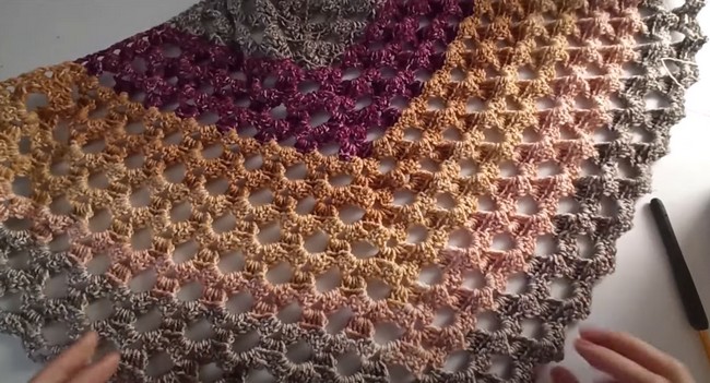 Crochet Easy Triangle Shawl