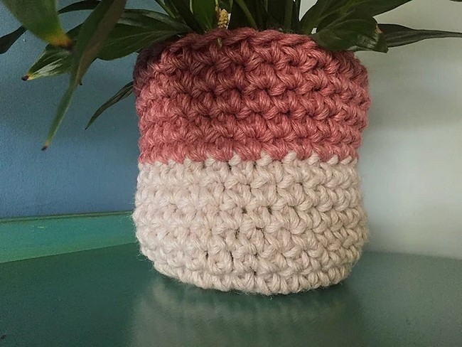 Crochet Jute Plant Pot Cosy Pattern