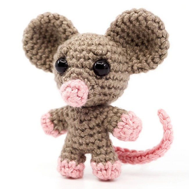 Crochet Mini Noso Mouse Amigurumi Pattern