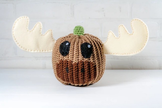 Crochet Moose Pumpkin Pattern