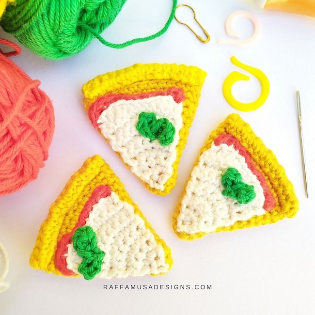 Crochet Pizza Slice Amigurumi Pattern